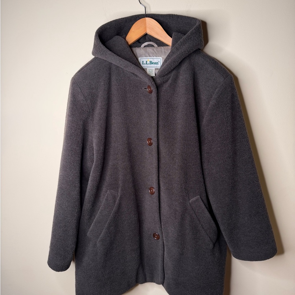 Vintage 90s L.L Bean Women’s Brown Wool Hooded Coat.  Buttons Large. Teddy Coat